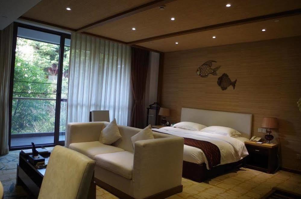 Qingchengshan Huifeng Hotel Jiezi Ancient Town ภายนอก รูปภาพ